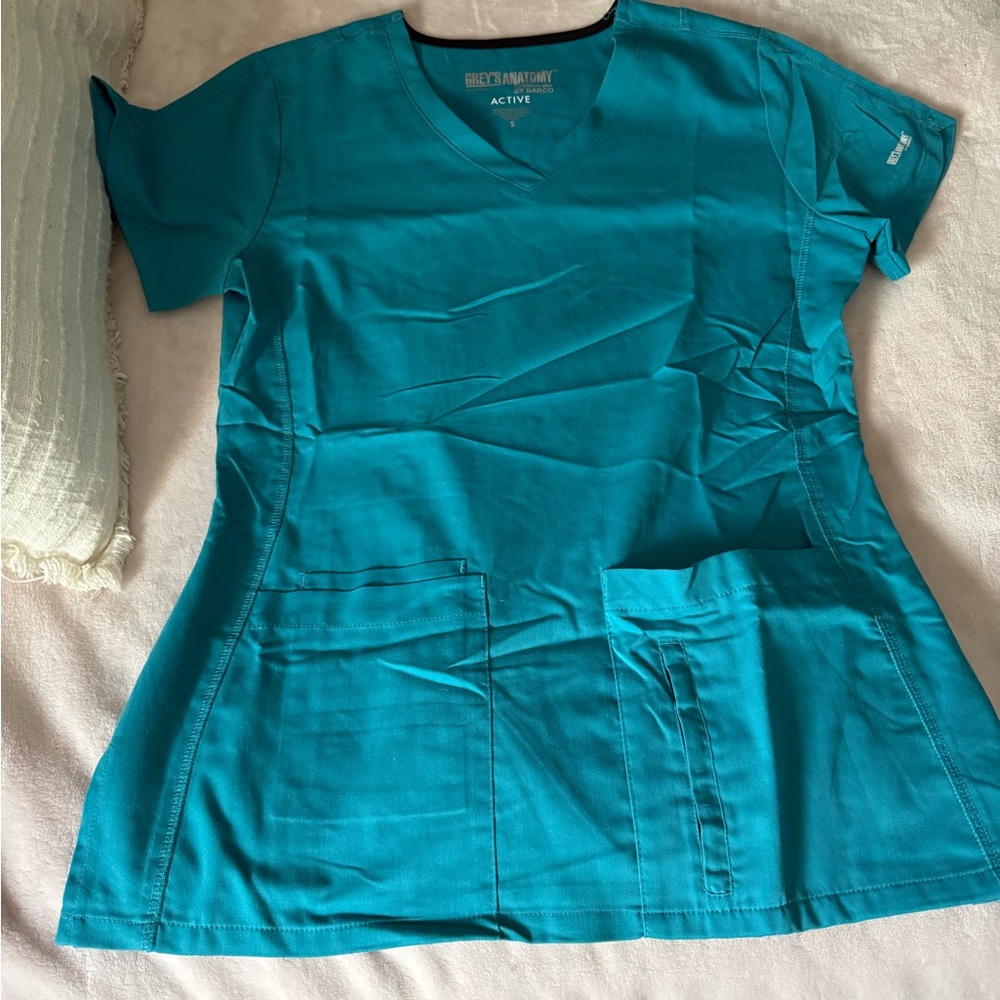 Grey’s Anatomy Women's Teal V-Neck Scrub Top